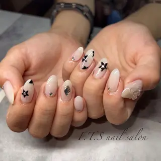 ネイル F.T.S nailのネイルデザイン