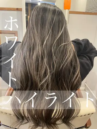 ミディアム to youハイライトのヘアスタイル