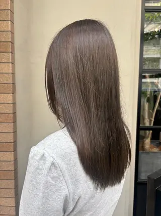 ミディアム カラー 井本 早紀のヘアスタイル
