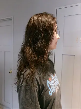 パーマ エトウ シホのヘアスタイル