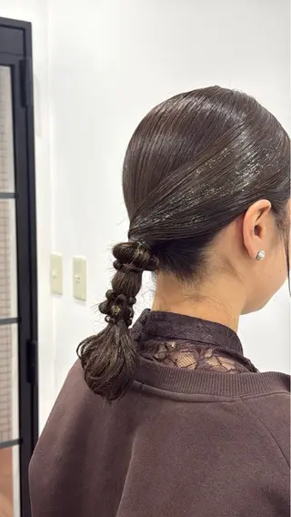 セミロング ヘアアレンジ ニシザカ マナのヘアスタイル