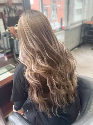 ロング カラー ハイトーンエクステ 🎩カズキ🎩のヘアスタイル