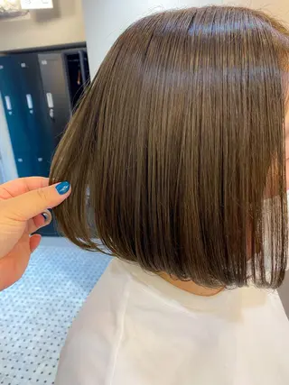 ミディアム カラー louwe 武藤幸世のヘアスタイル