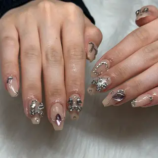 ネイル Nailist Amiのネイルデザイン