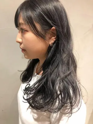 ロング カラー 圧倒的透明感カラー nana🦕のヘアスタイル