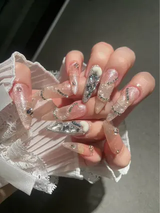 ネイル I-nailロング /ワンホン/キラキラのネイルデザイン