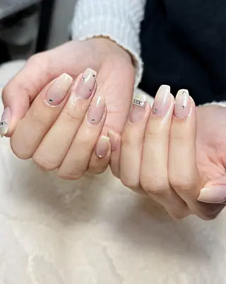 セミロング めぐみのネイルサロン 惠のネイルデザイン