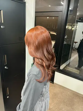 ロング カラー 本木下朋花/髪質 改善×ダブルカラーのヘアスタイル