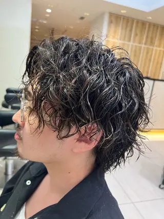 ショート メンズパーマ 岩成健志郎のヘアスタイル