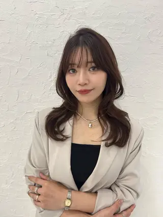 セミロング 🎀大竹美侑／顔まわ りカット／レイヤーのヘアスタイル