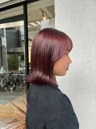 カラー 林 萌々のヘアスタイル