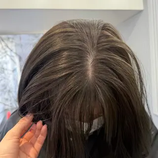 ミディアム カラー ミルクティー× グレージュMOMOのヘアスタイル