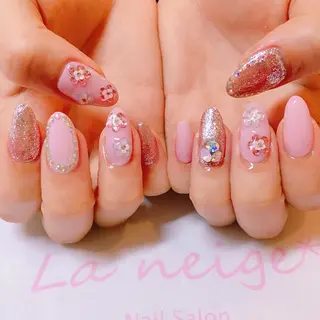 ネイル La neige* yuki 🥯🍑のネイルデザイン