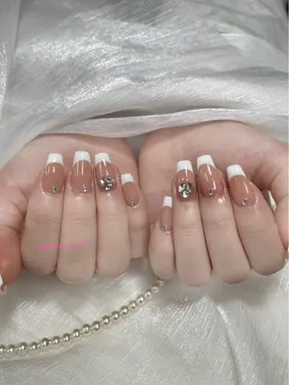 ミディアム ヒエン NAILのネイルデザイン
