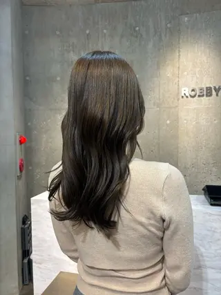 ロング カラー うるつやストレート パーマ🫧ちひろ🫧のヘアスタイル