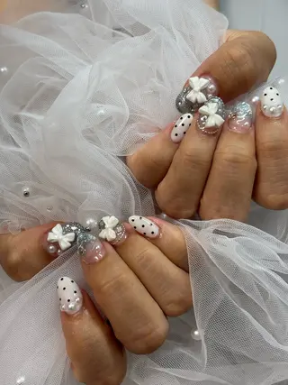 ネイル 三本 綾奈のネイルデザイン