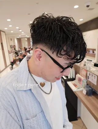 ショート パーマ ナチュラル暖色カラー 🤎 佐藤栞のヘアスタイル