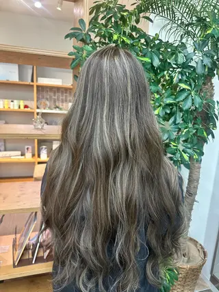 カラー ブリーチカラー/ わきたちえ🌻のヘアスタイル