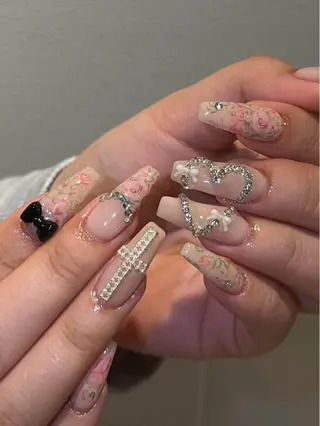 ネイル Tini ANA.CHUOのネイルデザイン