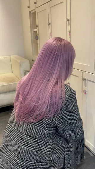 ロング カラー ONYX所属・ブリーチ/ハイトーン ミルクティー/ハルトのヘアスタイル