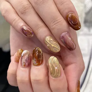 ネイル カンナ【Y2Kネイル /コーンロウ】のネイルデザイン