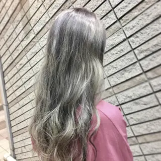 カラー N° jillva ♦️川端裕司♦️のヘアスタイル