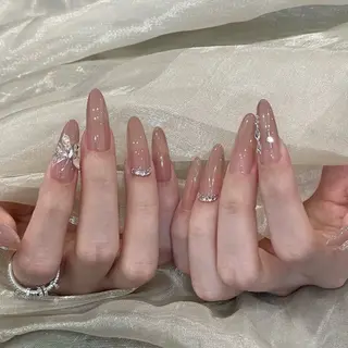 ネイル マギー ネイル🦋のネイルデザイン