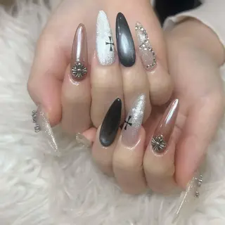 ネイル ミン ゴテゴテネイルのネイルデザイン