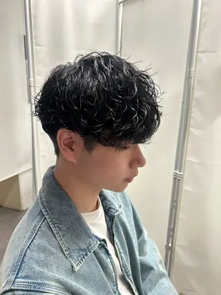パーマ メンズ パーマ支持率No.1 ❤️‍🔥安成弾のヘアスタイル