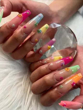 ネイル L'ea  Rose レア・ローズのネイルデザイン