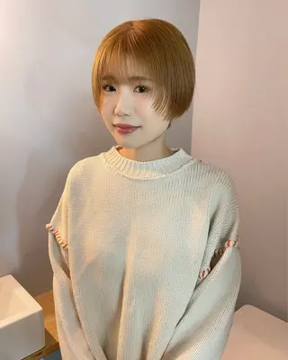 ショート カラー カットモデル/ ハイトーン/ゆうあのヘアスタイル