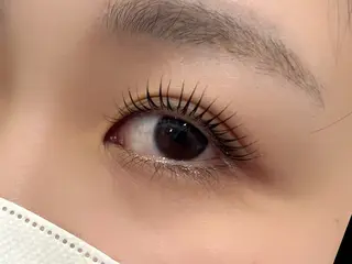 マツエク・マツパ _i(hair & eye)所属・アイリスト SHIORIのマツエク・マツパデザイン