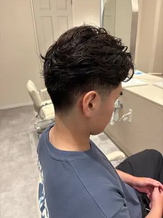 パーマ メンズ 増渕 駿介のヘアスタイル