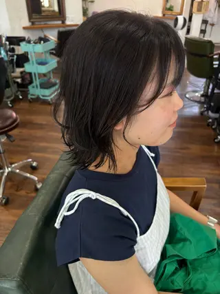 ショート カラー 江原 彩華のヘアスタイル