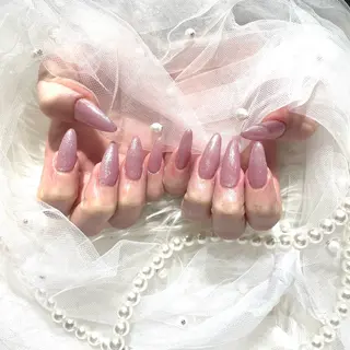 ネイル マシェリローズ所属・Macherie Roseのネイルデザイン