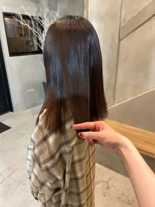 ロング Piu-所属・古澤 芽依のヘアスタイル