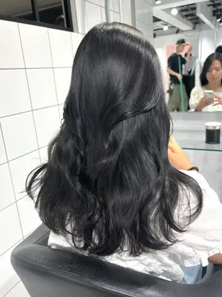 ロング カラー 表参道♡暗髪^ྀི 艶カラー♡アユミのヘアスタイル