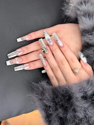 ネイル The ONE栄店 横地のネイルデザイン