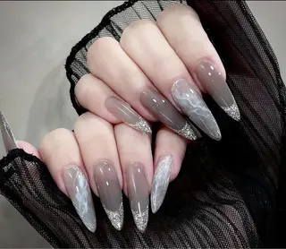 カラー U.mi Nail Salonのネイルデザイン