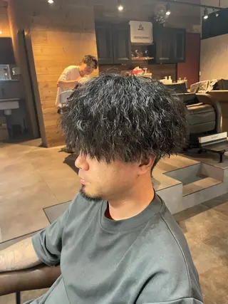 パーマ メンズ litbyfifth 濵崎寛太のヘアスタイル