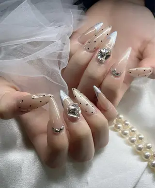 ネイル YOLO NAILのネイルデザイン