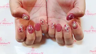 ネイル ネイルリボン 受付スタッフのネイルデザイン