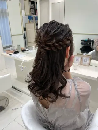 セミロング CARELLY 流山おおたかの森所属・CARELLY Rukaのマツエク・マツパデザイン