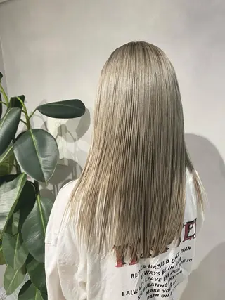 セミロング カラー M IIのヘアスタイル