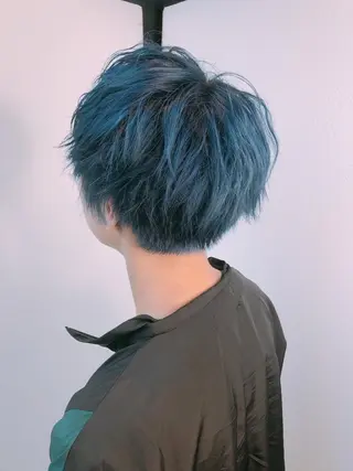 ショート カラー TWIN【トゥイン】所属・👑似合わせレイヤー が好評👑佐久田のヘアスタイル