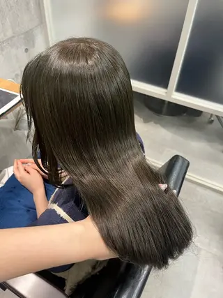 ロング カラー newi赤羽 HINATAのヘアスタイル
