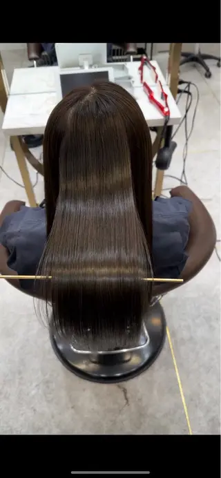 ロング イウラ ショウヤのヘアスタイル