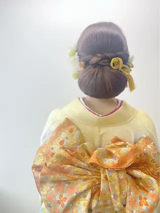 ヘアアレンジ GRANLUSSO 〜グランルッソ駅前店所属・木口 嘉美のヘアスタイル