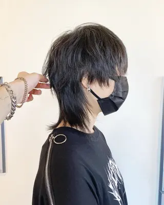 ショート 大阪ウルフカット ハッシュカットのヘアスタイル