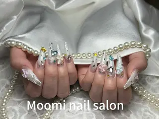 セミロング Moomi nail salonのネイルデザイン